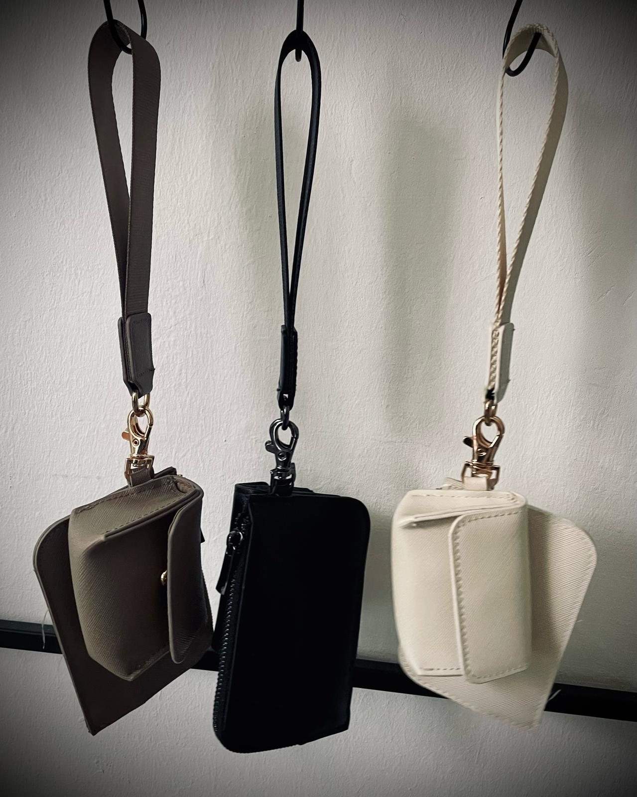 Kleine Tasche mit Armband