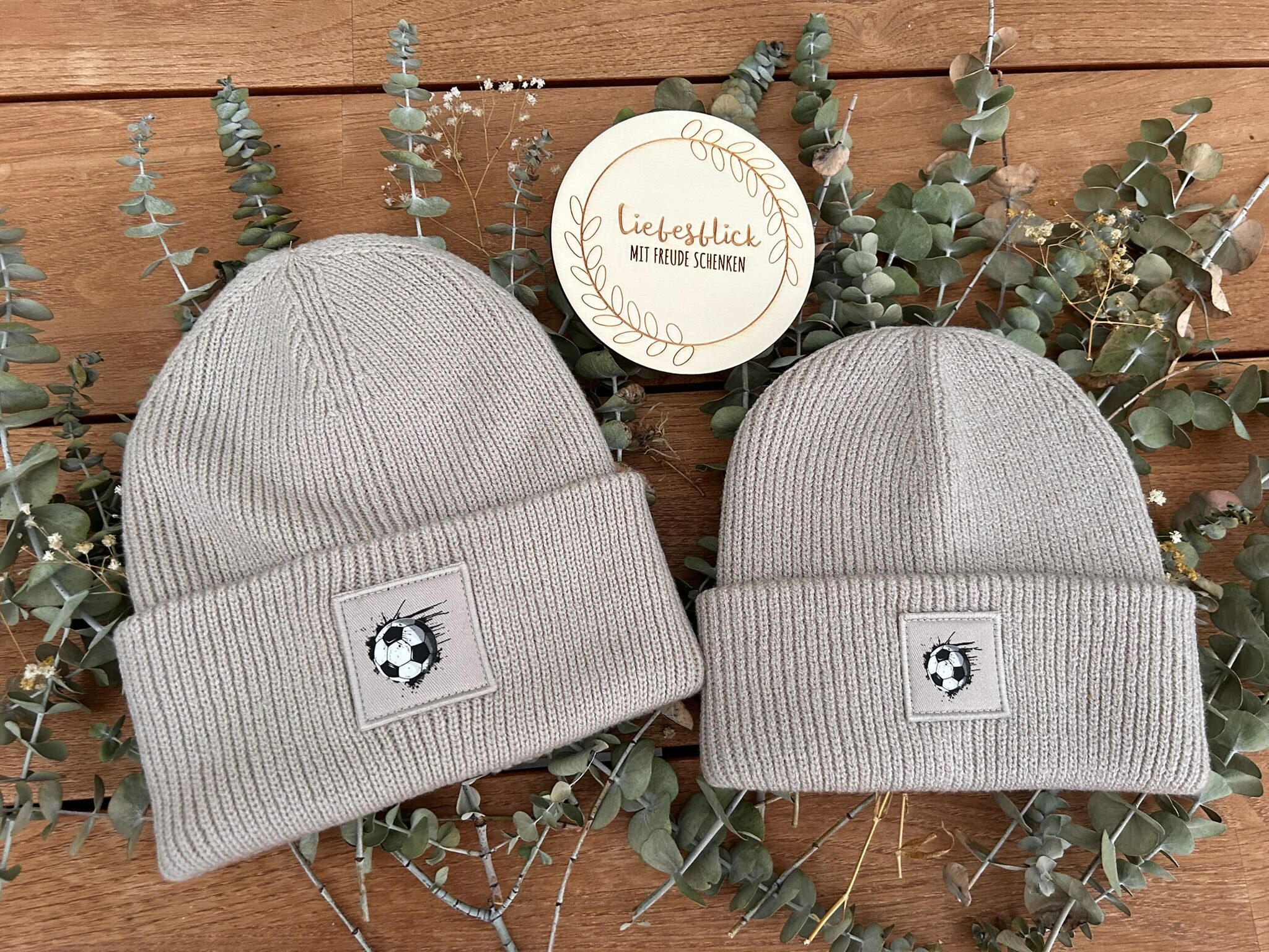 Personalisierte Erwachsenen- und Kinderhauben Personalisierte Erwachsenen- und Kinderhauben – Bild 6